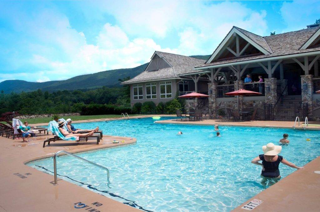 Luxury Estates in Burlingame: Inside Sapphire NC's Most Exclusive Properties